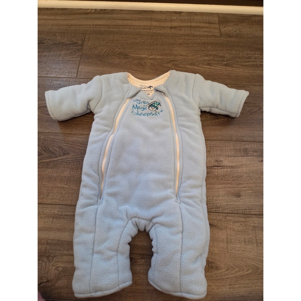 Baby Merlin's sleepsuit size‎ 6-9 mos